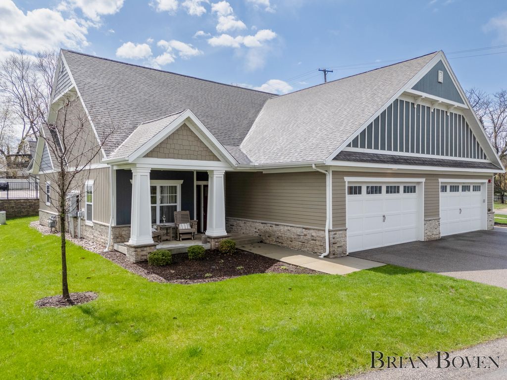 148 Tamarack Lane Ne 2B, Rockford City, MI 49341