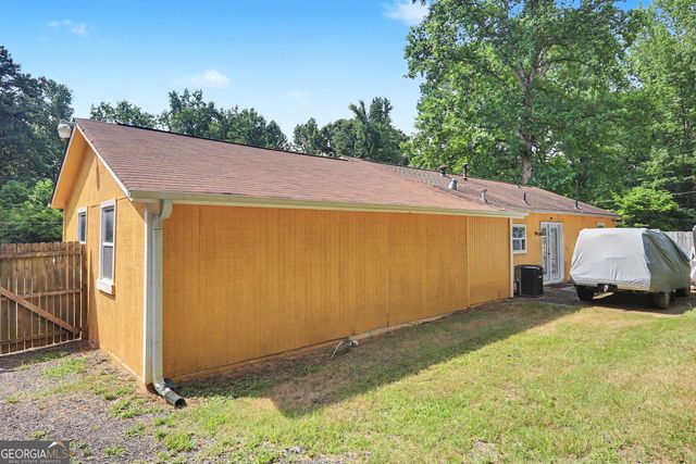 9018 Huntwood Lane, Riverdale, GA 30274