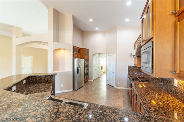 1982 Zicker Avenue, Las Vegas, NV 89123