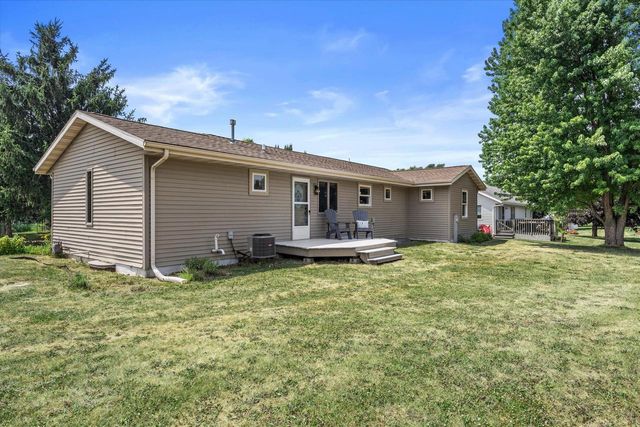 N6640 Laural ROAD, Elkhorn, WI 53121