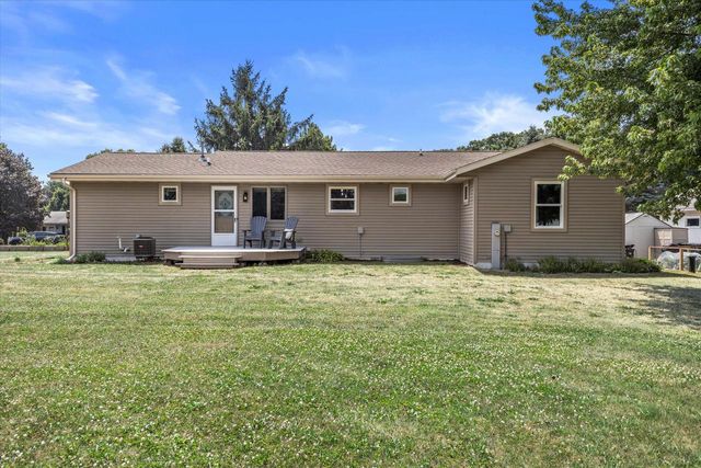 N6640 Laural ROAD, Elkhorn, WI 53121