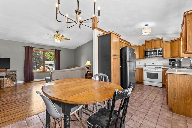 N6640 Laural ROAD, Elkhorn, WI 53121