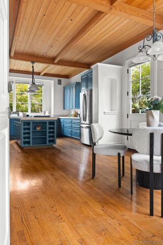 1631 Mimulus Way, La Jolla, CA 92037