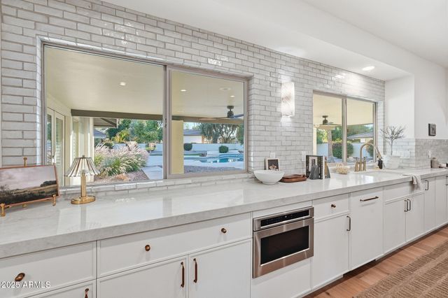 2173 E LA VIEVE Lane, Tempe, AZ 85284