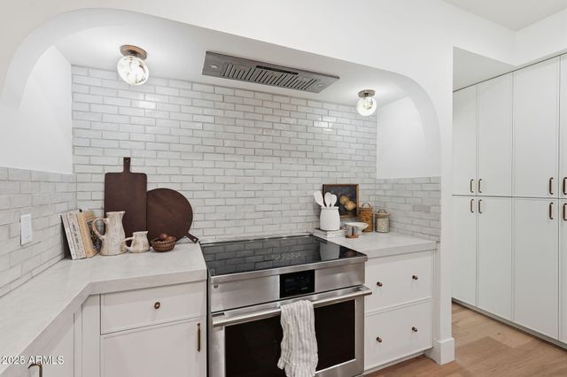 2173 E LA VIEVE Lane, Tempe, AZ 85284