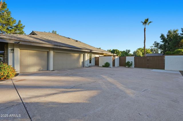 2173 E LA VIEVE Lane, Tempe, AZ 85284