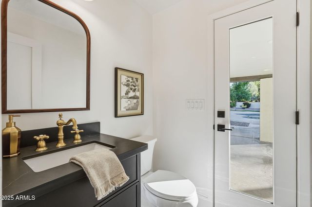 2173 E LA VIEVE Lane, Tempe, AZ 85284