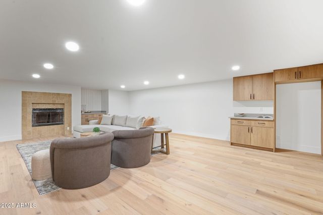 2173 E LA VIEVE Lane, Tempe, AZ 85284