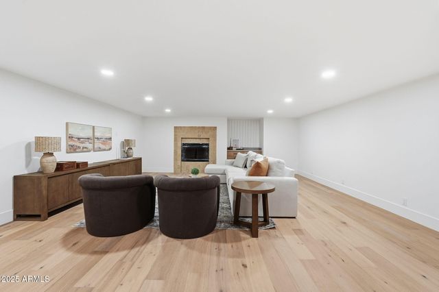 2173 E LA VIEVE Lane, Tempe, AZ 85284