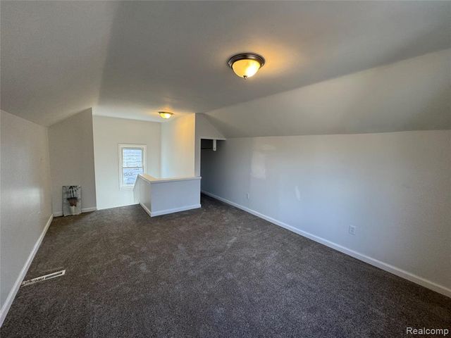 19395 Fairport Street, Detroit, MI 48205