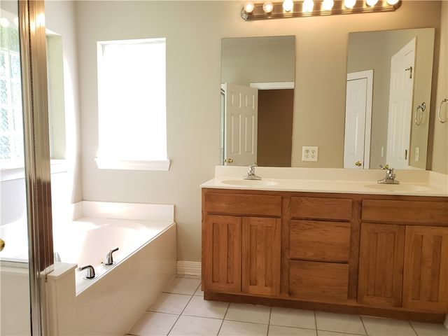 3100 Eagle Crest Circle, Springdale, AR 72764