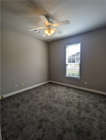 3100 Eagle Crest Circle, Springdale, AR 72764