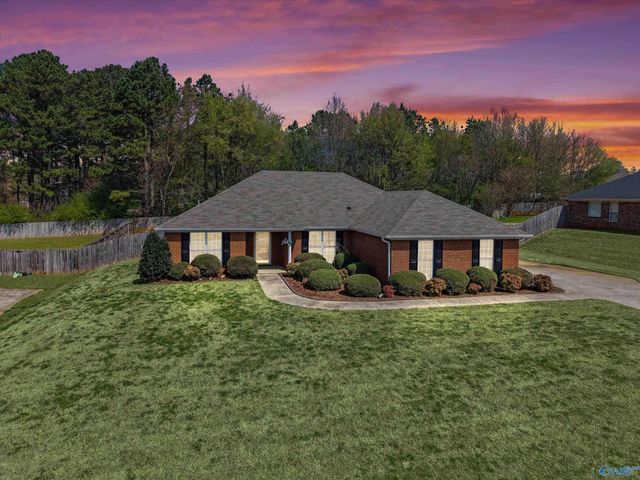 109 Cedar Glen Drive, Huntsville, AL 35811