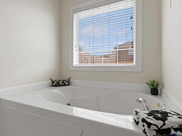 109 Cedar Glen Drive, Huntsville, AL 35811