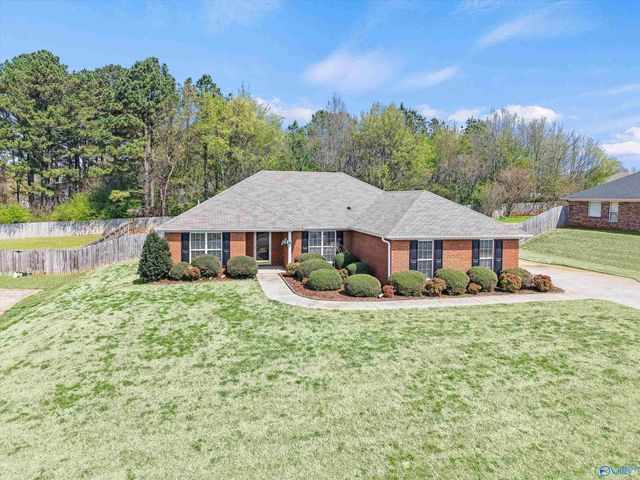 109 Cedar Glen Drive, Huntsville, AL 35811