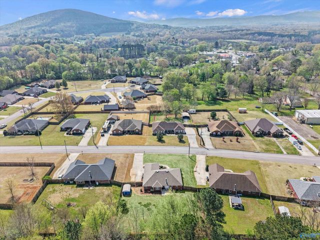 109 Cedar Glen Drive, Huntsville, AL 35811