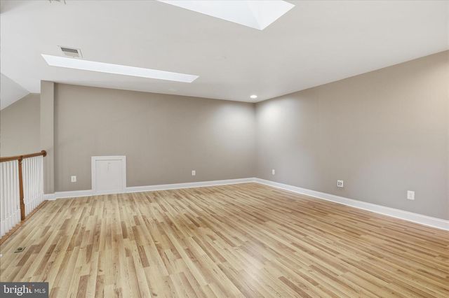 42983 PASCALE TER, Ashburn, VA 20148