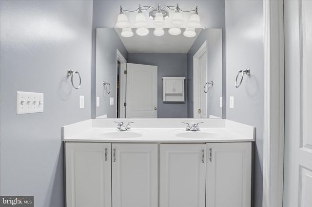 42983 PASCALE TER, Ashburn, VA 20148