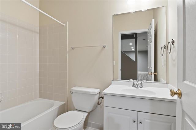 42983 PASCALE TER, Ashburn, VA 20148