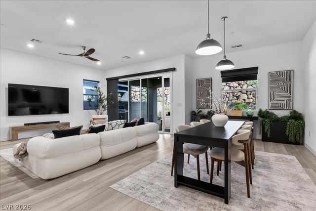 20 Charlotte Ridge Place, Henderson, NV 89011