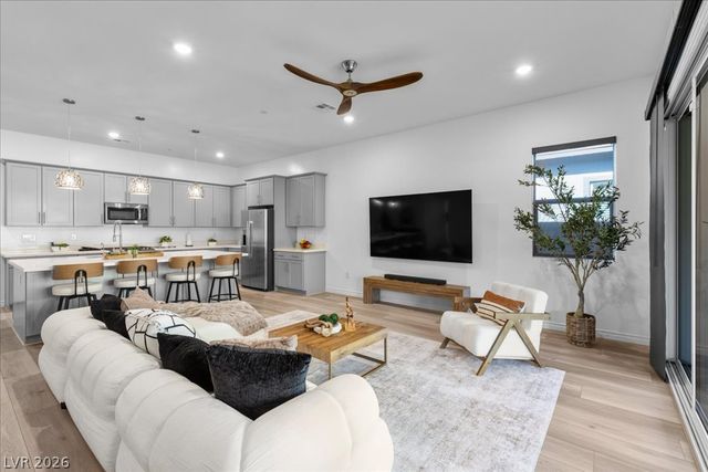 20 Charlotte Ridge Place, Henderson, NV 89011