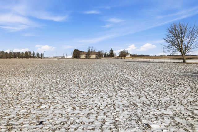 6201 S Cowan Road, Muncie, IN 47302