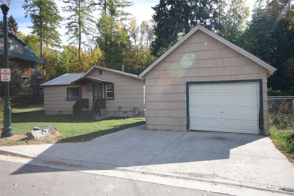 265 W 6th Street, Whitefish, MT 59937 photo 2