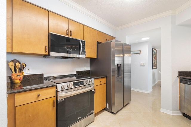1801 N Flagler Drive 639, West Palm Beach, FL 33407