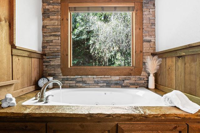 930 Power Dam Road, Blue Ridge, GA 30513