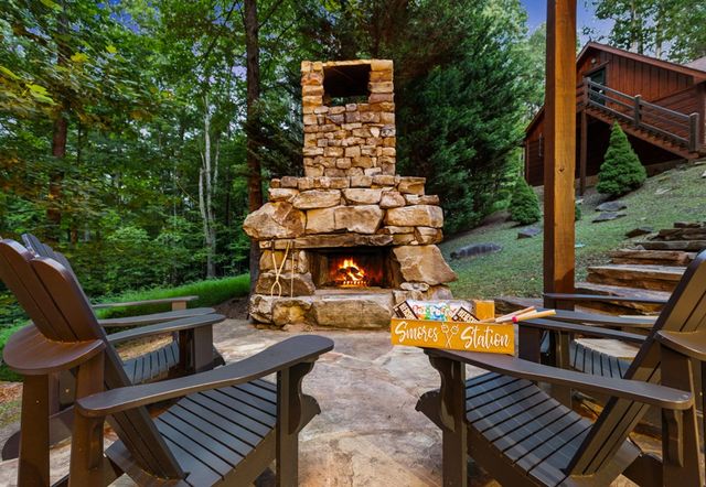 930 Power Dam Road, Blue Ridge, GA 30513