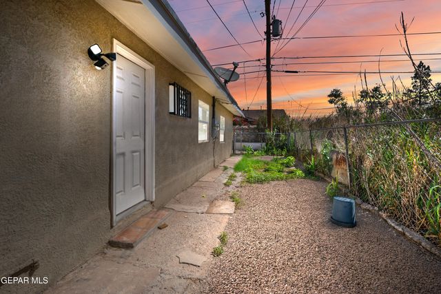 408 SYCAMORE Way, El Paso, TX 79915