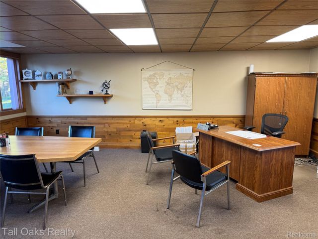 5046 DAVISON Road, Burton, MI 48509