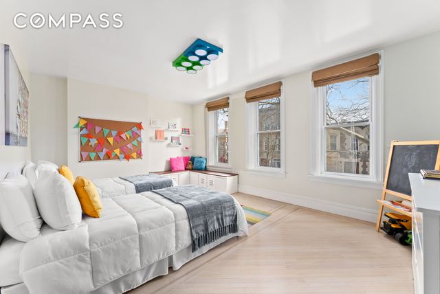 6 Virginia Place, New York City, NY 11213