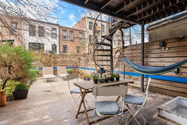 6 Virginia Place, New York City, NY 11213