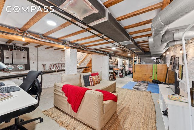 6 Virginia Place, New York City, NY 11213