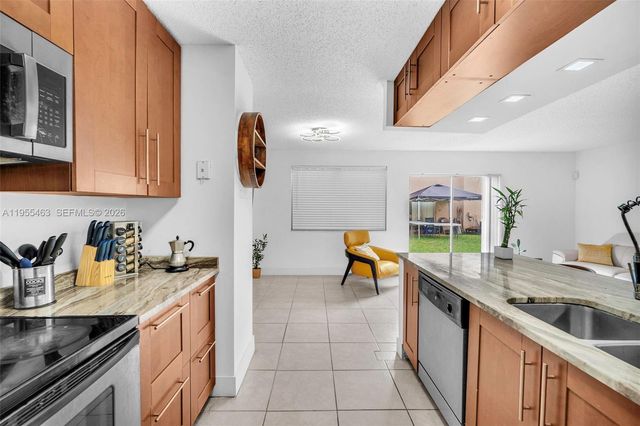 8606 SW 3rd Street 103, Pembroke Pines, FL 33025