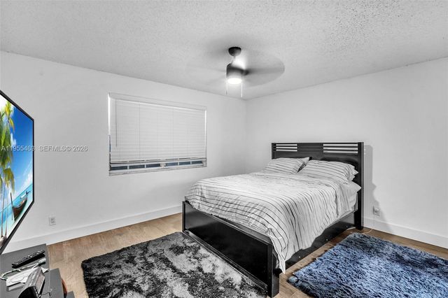 8606 SW 3rd Street 103, Pembroke Pines, FL 33025