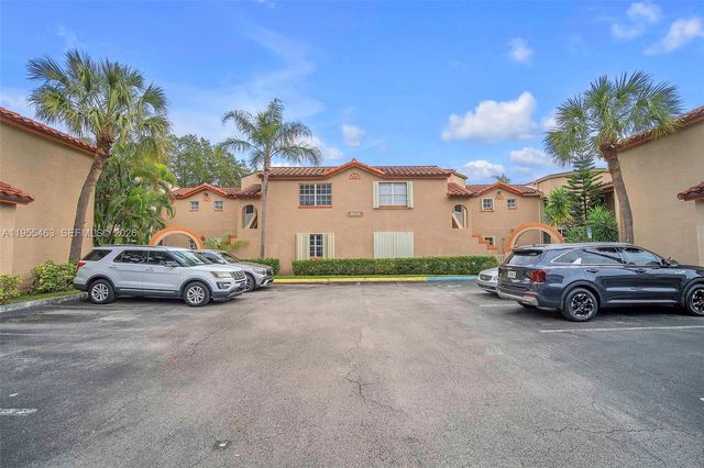 8606 SW 3rd Street 103, Pembroke Pines, FL 33025