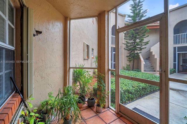 8606 SW 3rd Street 103, Pembroke Pines, FL 33025