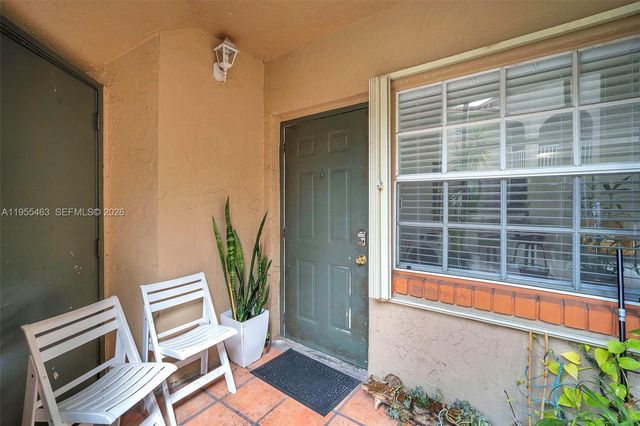 8606 SW 3rd Street 103, Pembroke Pines, FL 33025