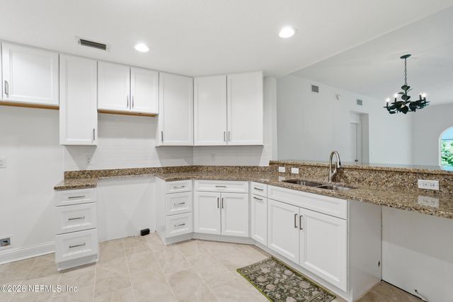 100 BERMUDA BAY Circle 105, Ponte Vedra Beach, FL 32082