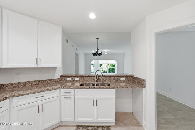 100 BERMUDA BAY Circle 105, Ponte Vedra Beach, FL 32082