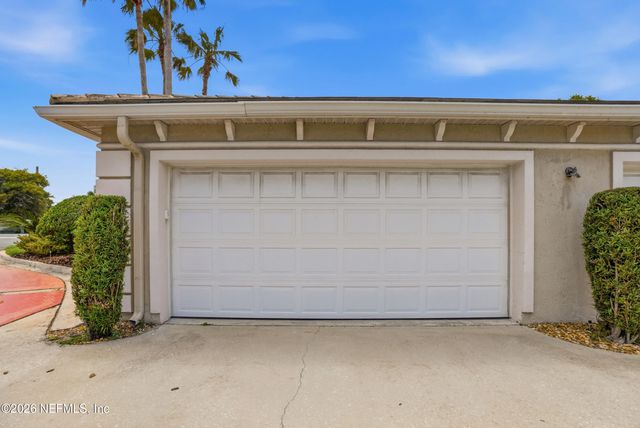 100 BERMUDA BAY Circle 105, Ponte Vedra Beach, FL 32082