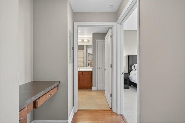 500 E Grant Street 709, Minneapolis, MN 55404