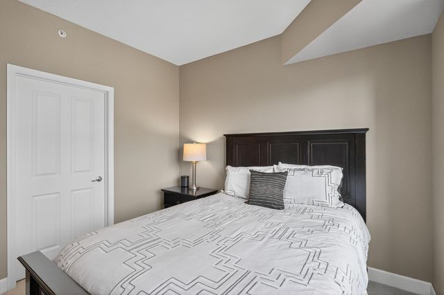 500 E Grant Street 709, Minneapolis, MN 55404