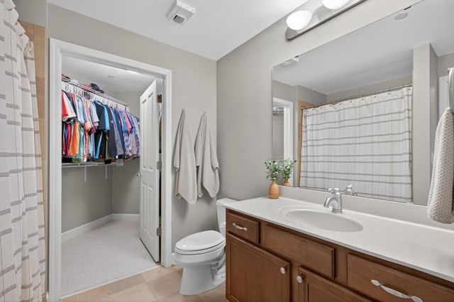 500 E Grant Street 709, Minneapolis, MN 55404