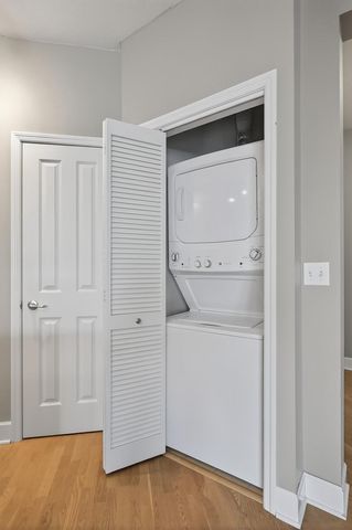 500 E Grant Street 709, Minneapolis, MN 55404