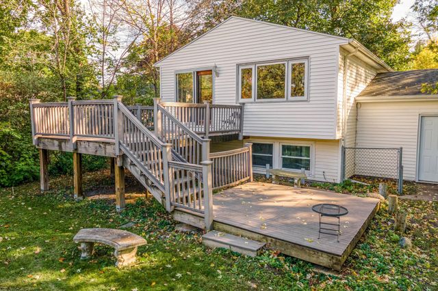 2008 Yellowstone Trail, Brooklyn Park, MN 55444
