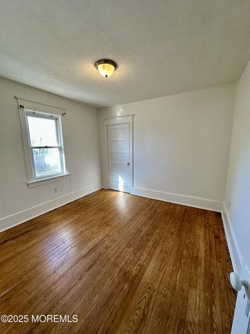 139 Otis Avenue, Tuckerton, NJ 08087