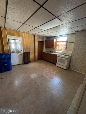 2826 WINCHESTER ST, Baltimore, MD 21216